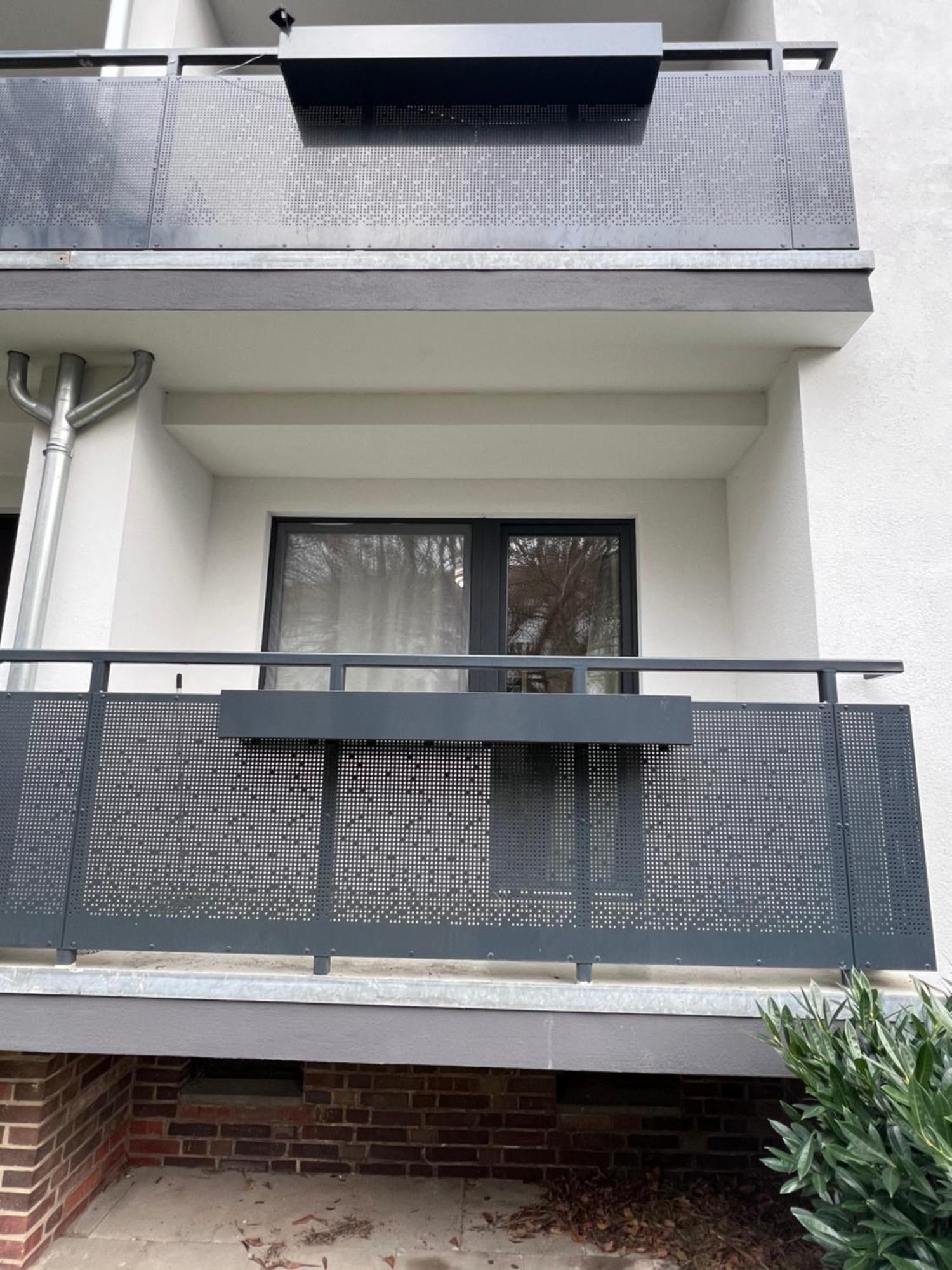 Entire Furnished Flat 2 Rooms Quiet Residential Area Apartment *